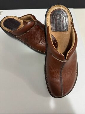 Born Women’s Brown Leather Slip-On Mules